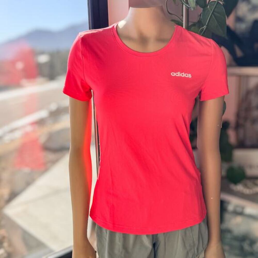 Adidas, Designed 2 Move Workout Tee, Coral,  Breathable Strip in Back, Size: XS